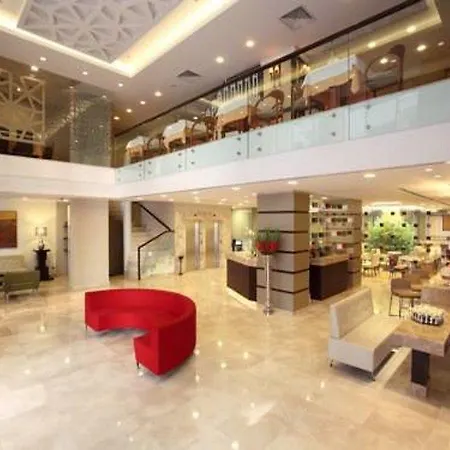 Hotel Ramada By Wyndham Taksim Istambul
